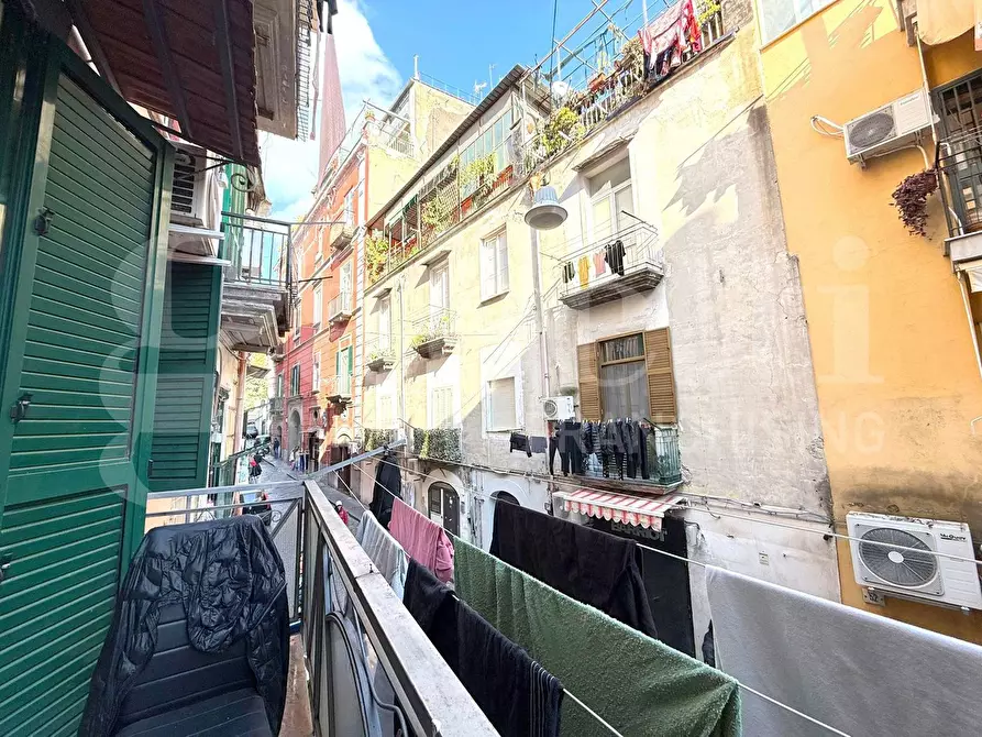 Immagine 11 di Casa indipendente in vendita  in Via miracoli a Napoli