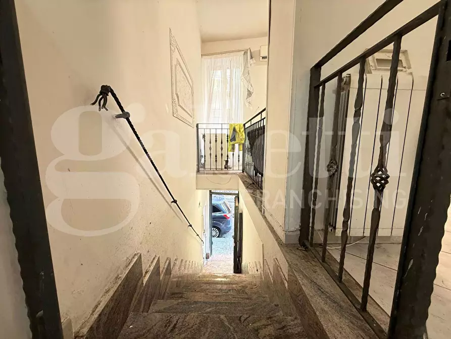 Immagine 5 di Casa indipendente in vendita  in Via miracoli a Napoli