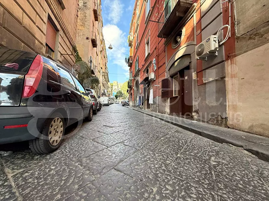 Immagine 4 di Casa indipendente in vendita  in Via miracoli a Napoli