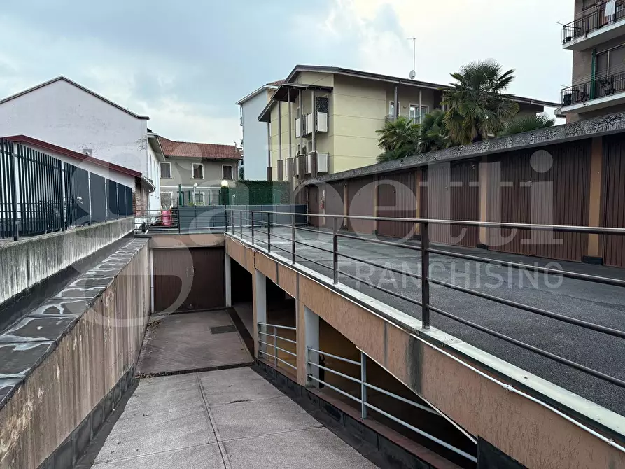 Immagine 13 di Box auto in vendita  in Via Bolzano a Collegno