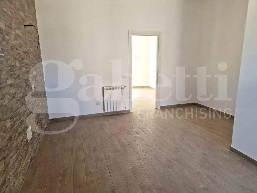 Immagine 3 di Appartamento in vendita  in Via marigliano a Napoli