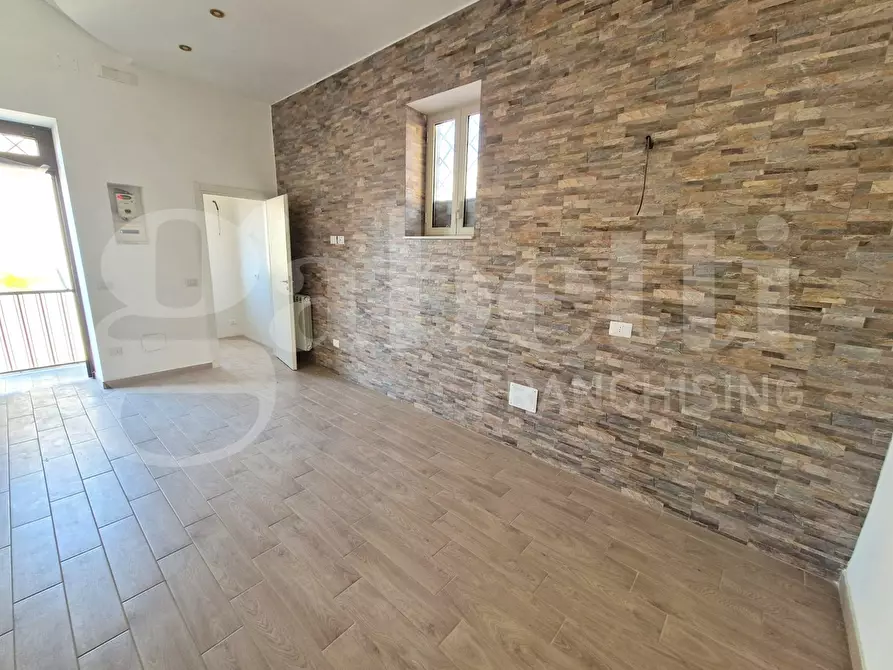 Immagine 1 di Appartamento in vendita  in Via marigliano a Napoli