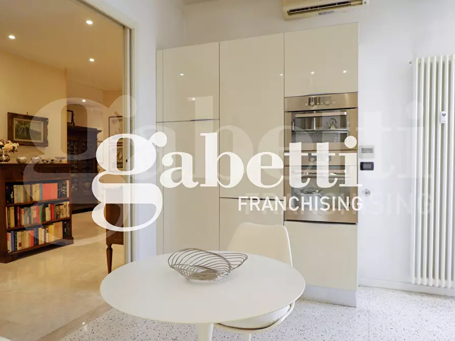 Immagine 1 di Appartamento in vendita  in Via MARCONI a Bologna