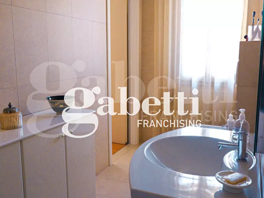 Immagine 4 di Appartamento in vendita  in Via MARCONI a Bologna