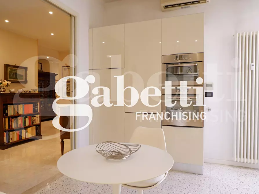 Immagine 7 di Appartamento in vendita  in Via MARCONI a Bologna