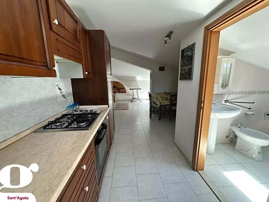 Immagine 24 di Appartamento in vendita  in Via CIRCONVALLAZIONE MONACI, 6 a Sant'agata Di Militello