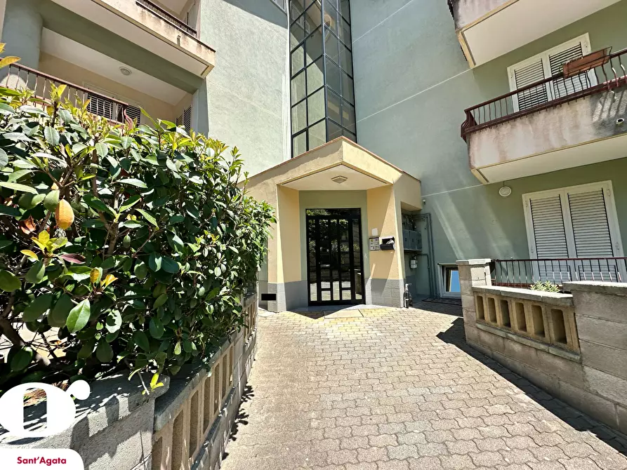 Immagine 3 di Appartamento in vendita  in Via CIRCONVALLAZIONE MONACI, 6 a Sant'agata Di Militello