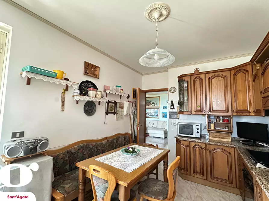 Immagine 8 di Appartamento in vendita  in Via CIRCONVALLAZIONE MONACI, 6 a Sant'agata Di Militello