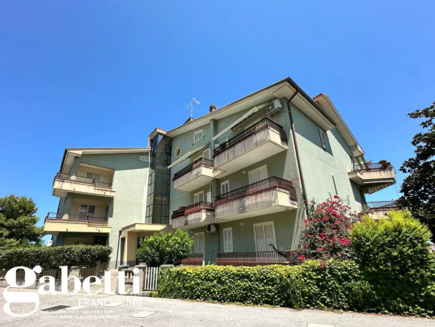 Immagine 2 di Appartamento in vendita  in Via CIRCONVALLAZIONE MONACI, 6 a Sant'agata Di Militello