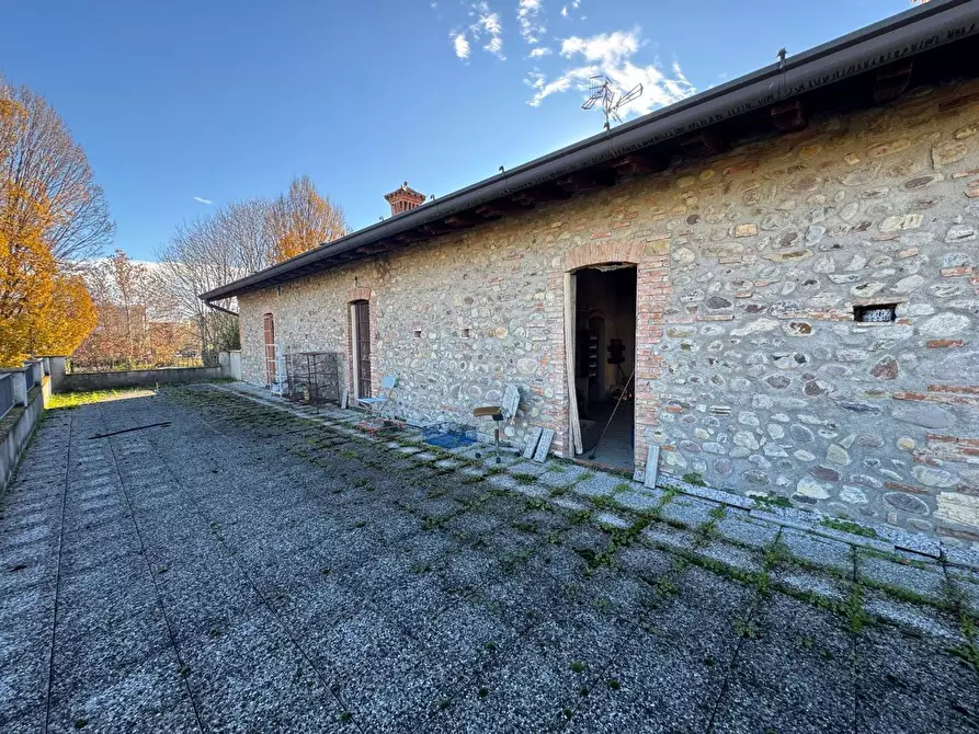 Immagine 27 di Casa quadrifamiliare in vendita  in Via nespolo, 2 a Adro