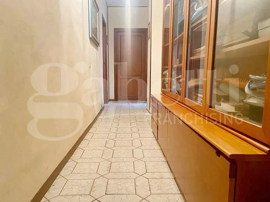 Immagine 5 di Appartamento in vendita  in Via Parigi, 15 a Sassari