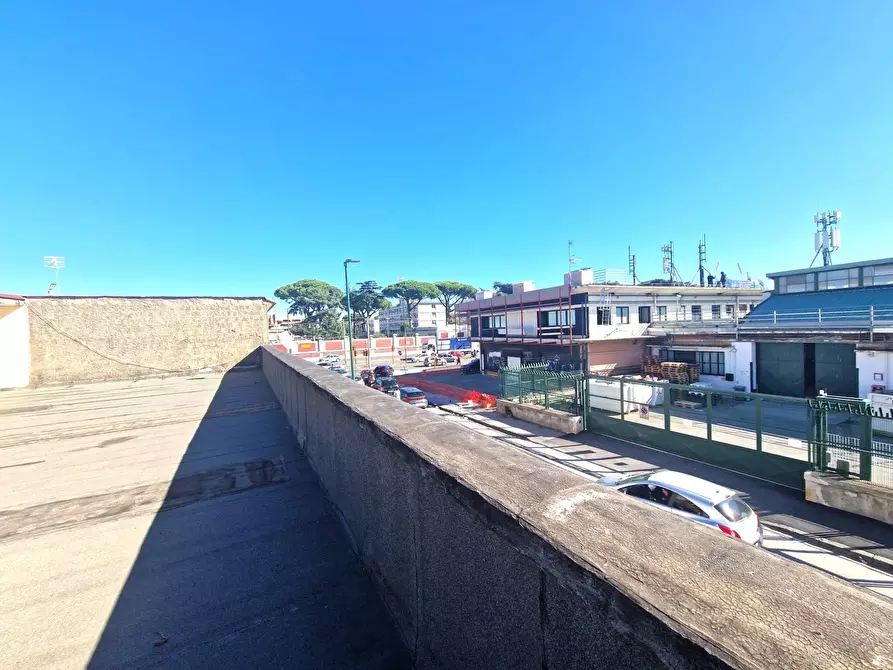 Immagine 15 di Palazzo in vendita  in Via Filippo Maria Briganti a Napoli