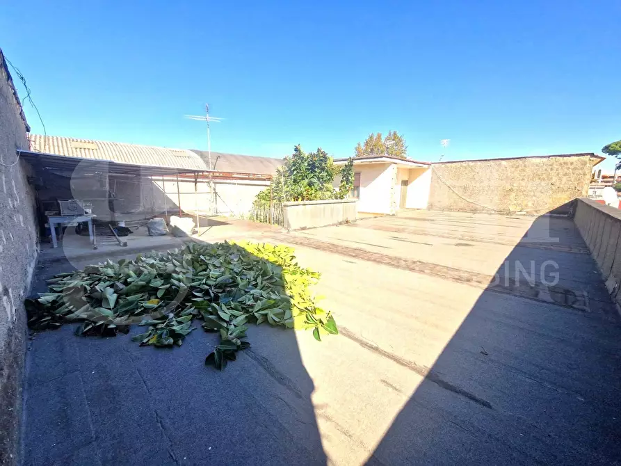 Immagine 16 di Palazzo in vendita  in Via filippo maria briganti a Napoli