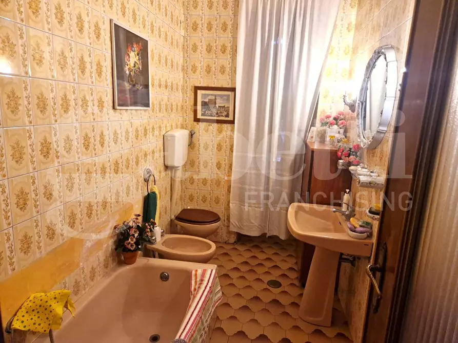 Immagine 7 di Palazzo in vendita  in Via filippo maria briganti a Napoli