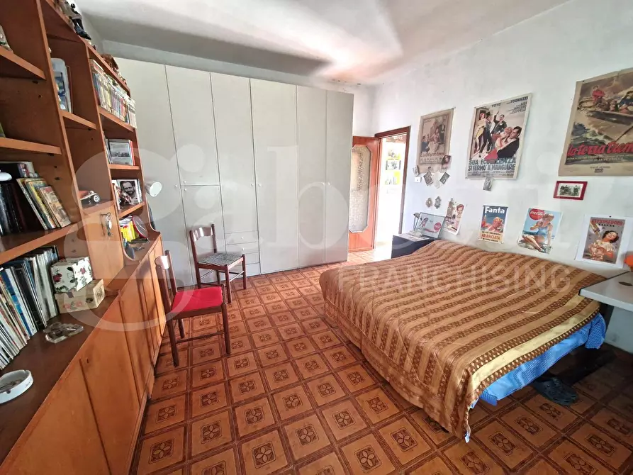 Immagine 13 di Palazzo in vendita  in Via filippo maria briganti a Napoli