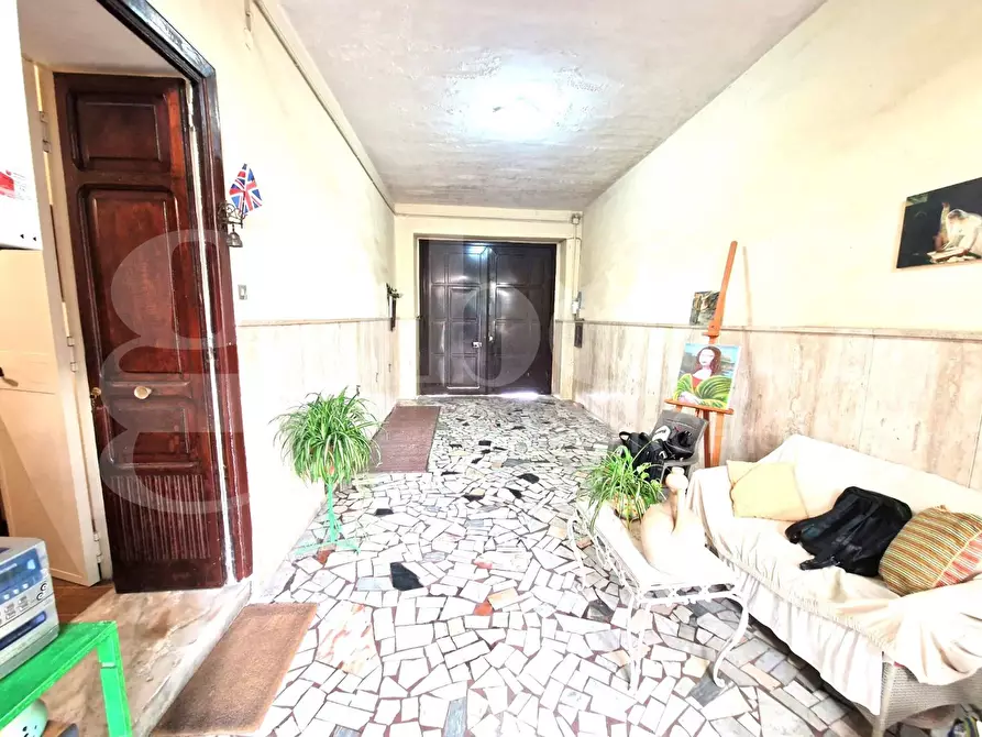 Immagine 19 di Palazzo in vendita  in Via filippo maria briganti a Napoli