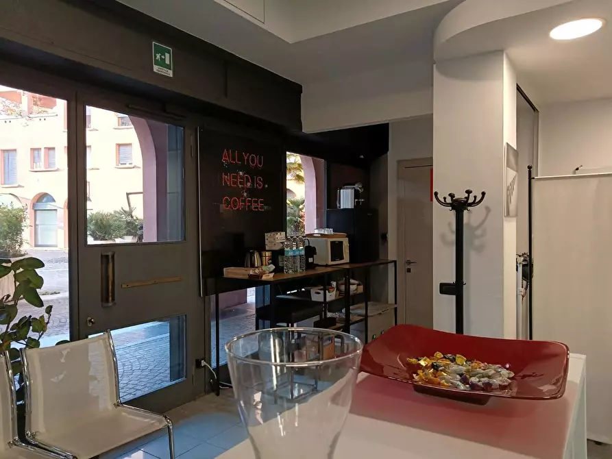 Immagine 18 di Negozio in vendita  in Via SANT'AMBROGIO, SC a Legnano