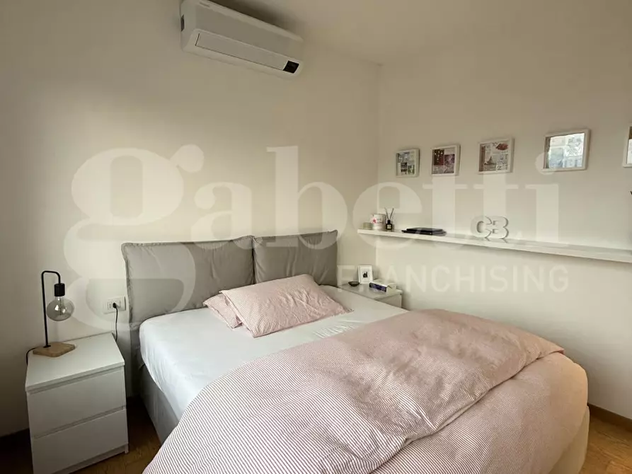 Immagine 26 di Palazzo in vendita  in Via Madruzza, snc a Como