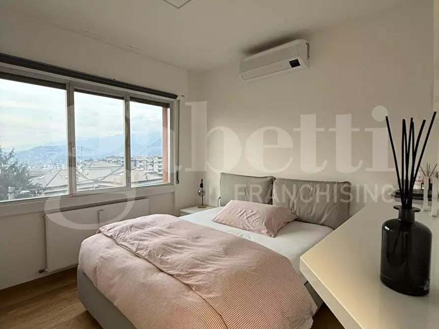 Immagine 24 di Palazzo in vendita  in Via Madruzza, snc a Como