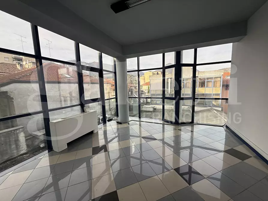 Immagine 5 di Ufficio in affitto  in Corso XXV aprile, snc a Erba