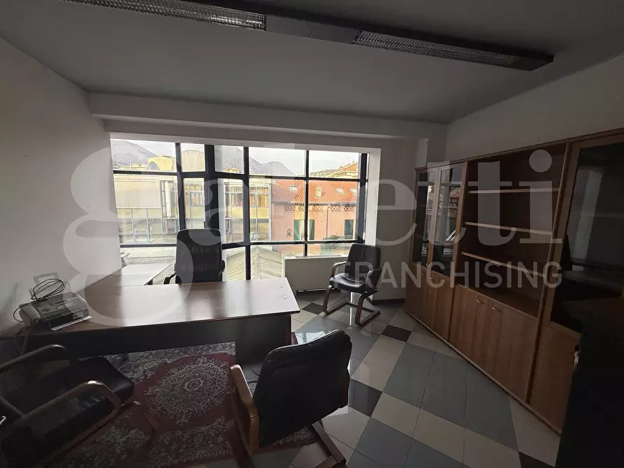 Immagine 10 di Ufficio in affitto  in Corso XXV aprile, snc a Erba