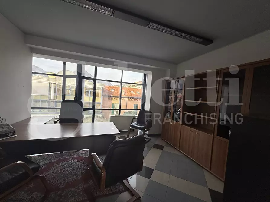 Immagine 2 di Ufficio in affitto  in Corso XXV aprile, snc a Erba