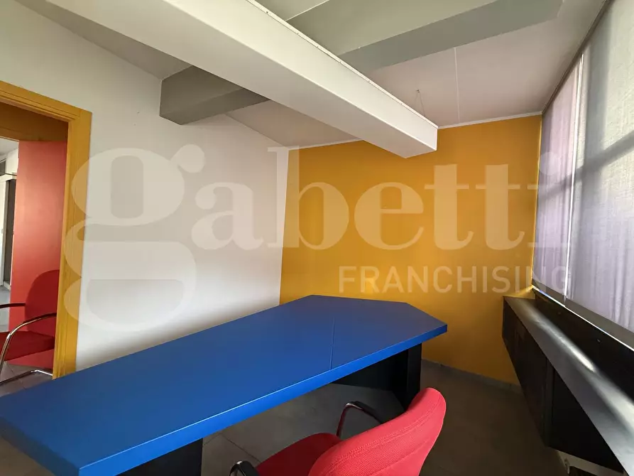 Immagine 11 di Ufficio in affitto  in Corso XXV aprile, snc a Erba