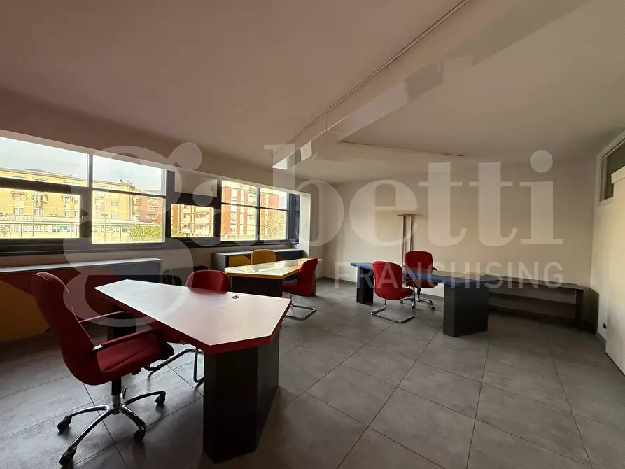 Immagine 4 di Ufficio in affitto  in Corso XXV aprile, snc a Erba