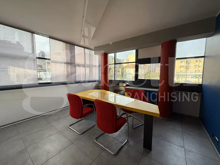 Immagine 5 di Ufficio in affitto  in Corso XXV aprile, snc a Erba