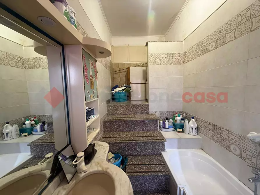 Immagine 35 di Appartamento in vendita  in Viale Giuseppe Mazzini, 51 a Tivoli