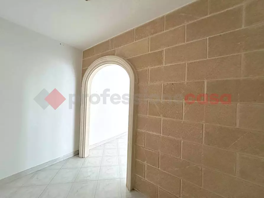 Immagine 2 di Appartamento in vendita  in Via de viti de marco a Poggiardo