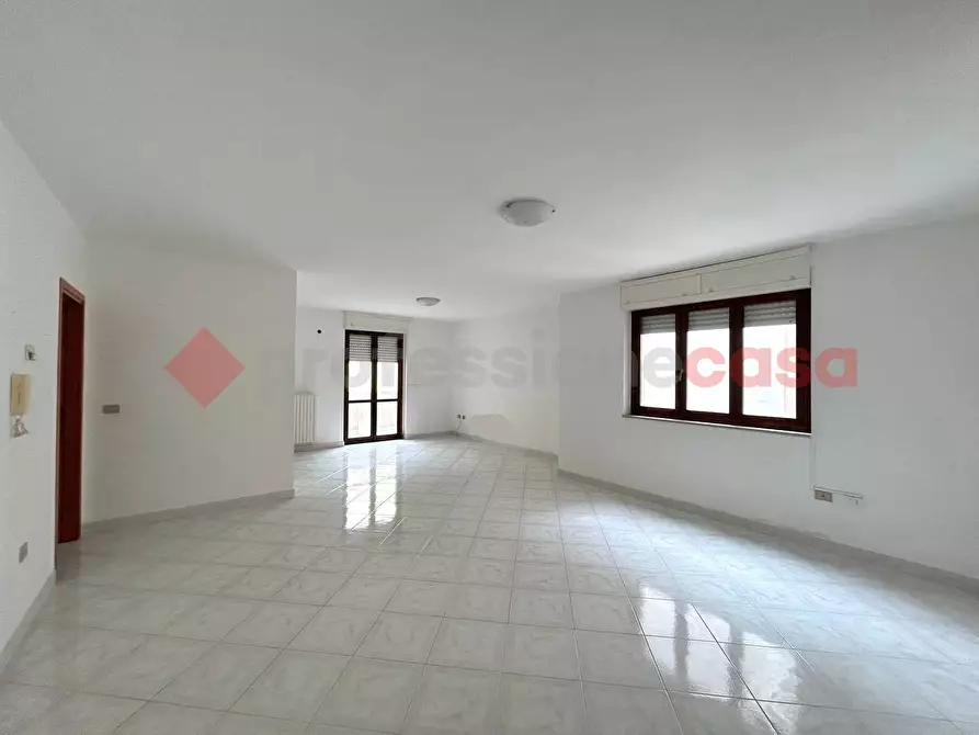 Immagine 4 di Appartamento in vendita  in Via de viti de marco a Poggiardo