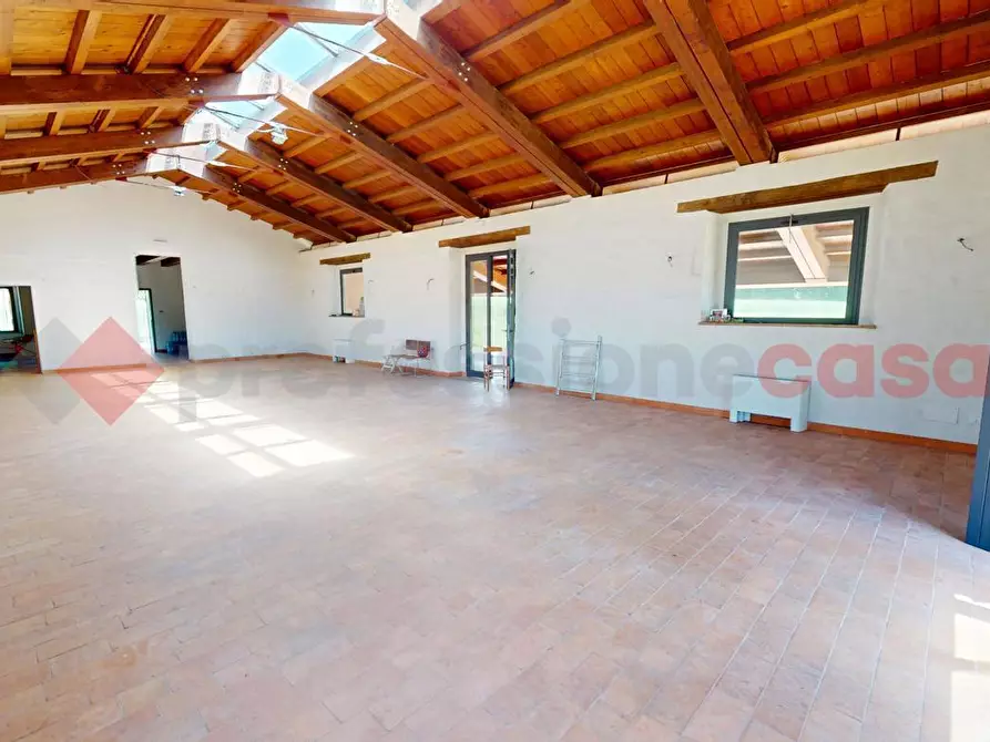 Immagine 10 di Palazzo in vendita  in Via del Ponte Pisano, 217 a Roma