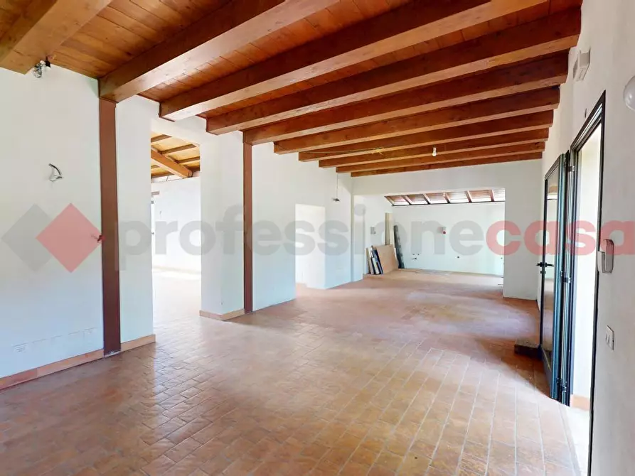 Immagine 4 di Palazzo in vendita  in Via del Ponte Pisano, 217 a Roma