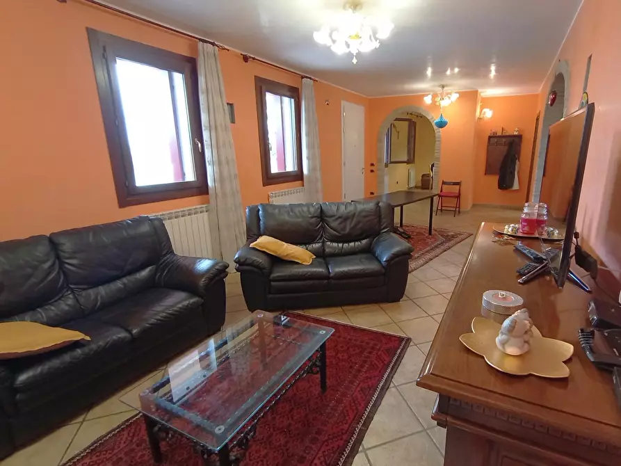 Immagine 5 di Villa in vendita  in Via CAVARZERE Via dei Martiri, 59 a Cavarzere