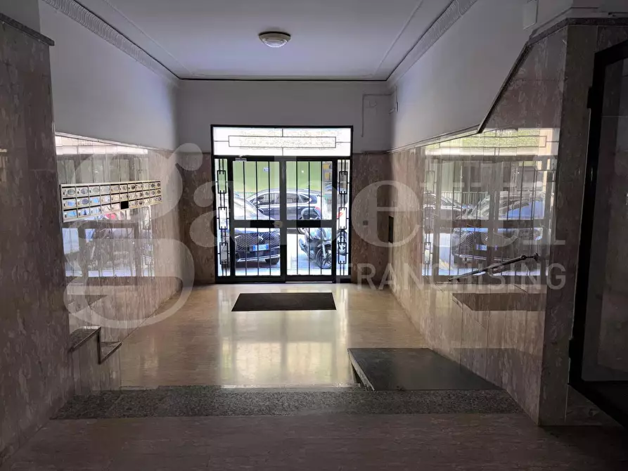 Immagine 21 di Appartamento in vendita  in Via Vincenzo Ciardo a Napoli