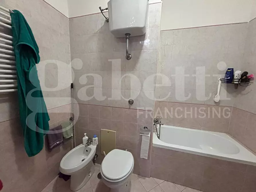 Immagine 13 di Appartamento in vendita  in Via Vincenzo Ciardo a Napoli