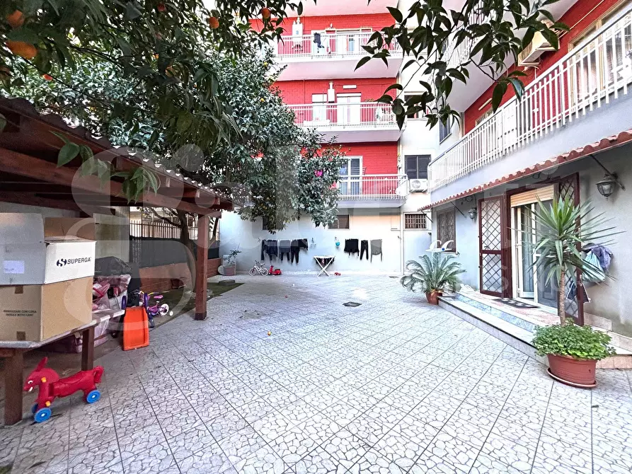 Immagine 1 di Appartamento in vendita  in Via Vincenzo Ciardo a Napoli
