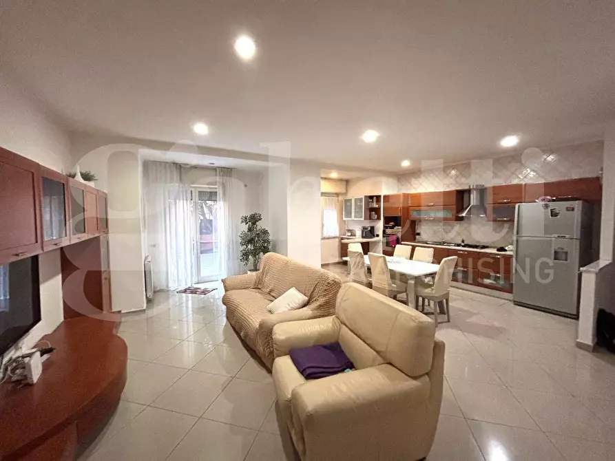 Immagine 4 di Appartamento in vendita  in Via Vincenzo Ciardo a Napoli