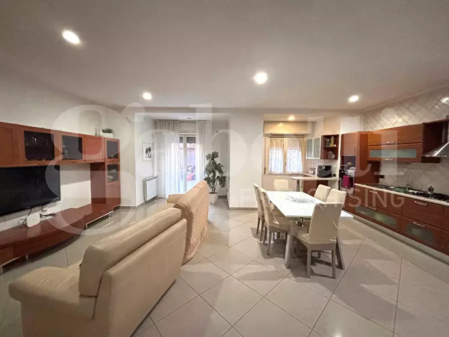 Immagine 6 di Appartamento in vendita  in Via Vincenzo Ciardo a Napoli