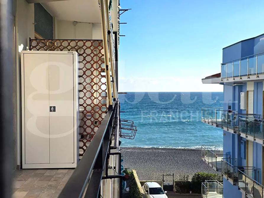 Immagine 1 di Appartamento in vendita  in Via Generale Pietro Ardoino, 38 a Diano Marina