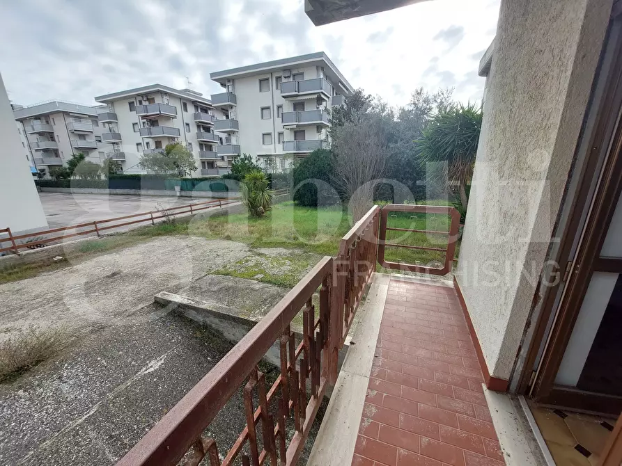 Immagine 18 di Casa quadrifamiliare in vendita  in Via Tosti, 3 a Martinsicuro