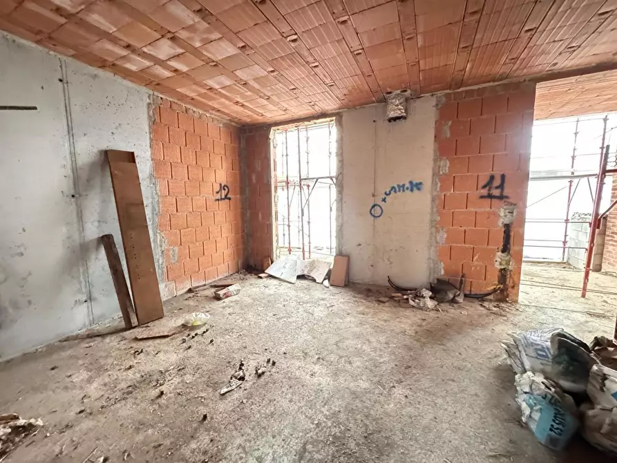 Immagine 3 di Casa trifamiliare in vendita  in Via del brolo, snc a Cazzago San Martino