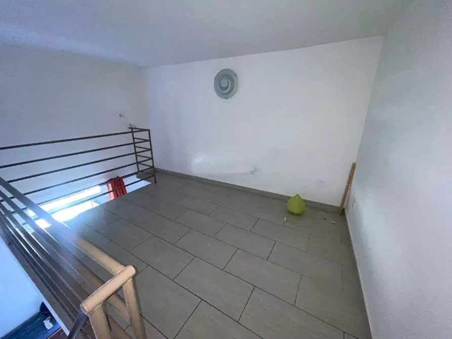 Immagine 5 di Appartamento in affitto  in Via foria a Napoli