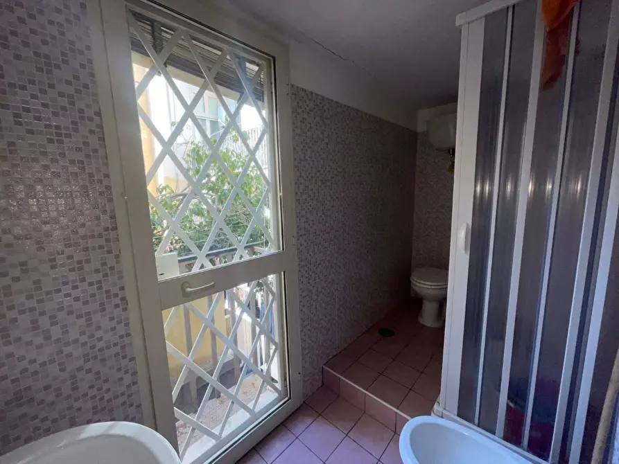 Immagine 12 di Appartamento in affitto  in Via foria a Napoli