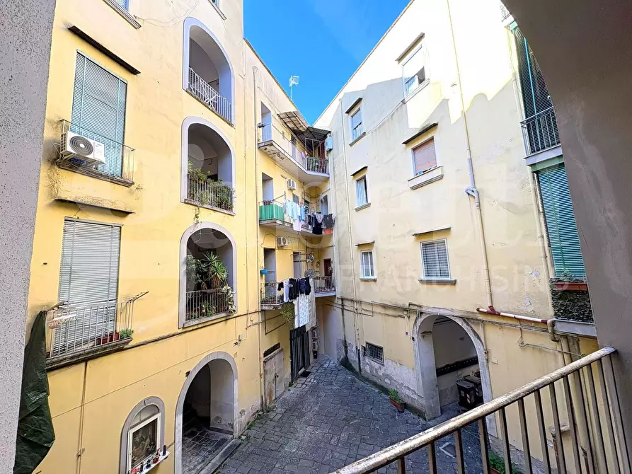 Immagine 22 di Appartamento in vendita  in Via michele guadagno a Napoli