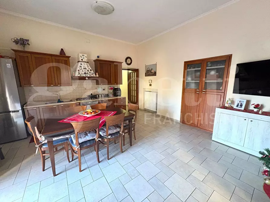 Immagine 4 di Appartamento in vendita  in Via michele guadagno a Napoli