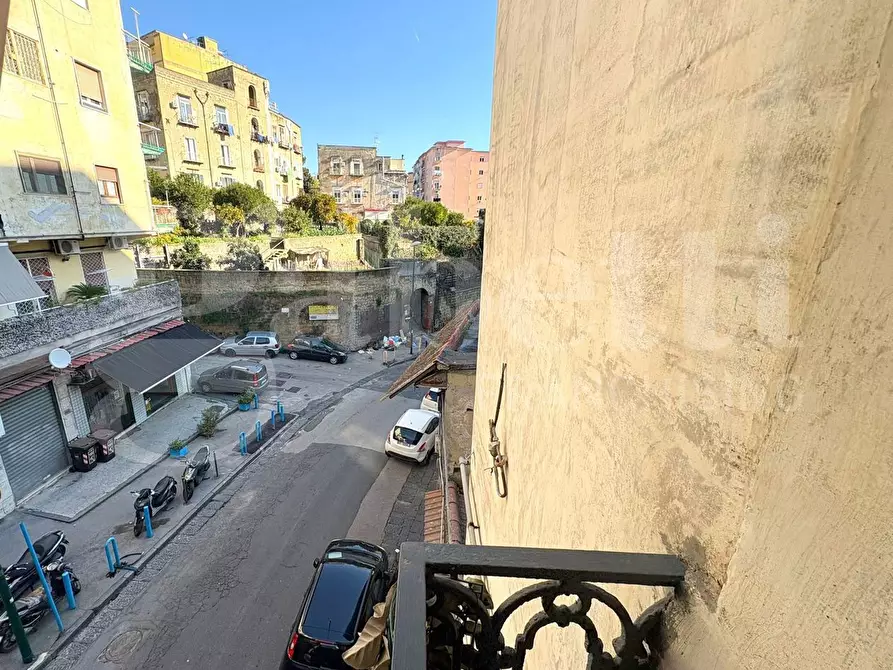 Immagine 14 di Appartamento in vendita  in Via michele guadagno a Napoli