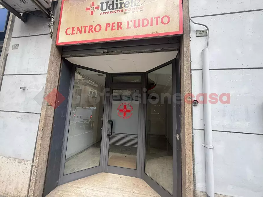 Immagine 1 di Negozio in affitto  in Viale Pietro Tomei, 47 a Tivoli