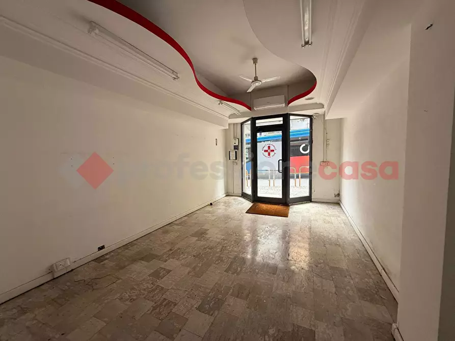 Immagine 6 di Negozio in affitto  in Viale Pietro Tomei, 47 a Tivoli